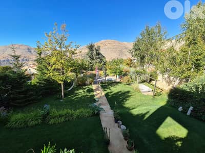 Villa for sale in Ouyoun El Siman