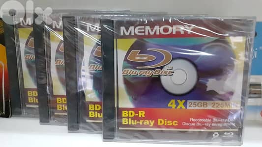 BLU-RAY DISC - R 4X 225 MIN ( Memory )