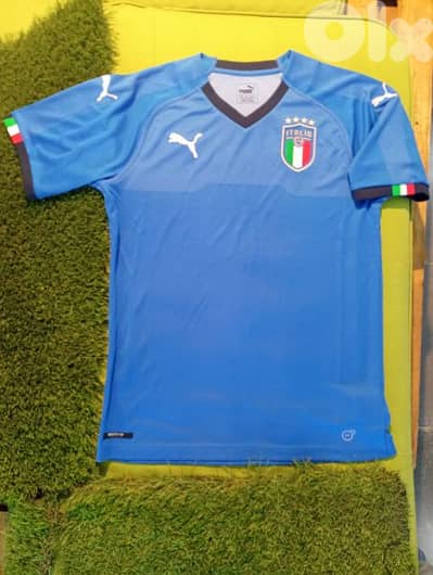 Authentic Italy Original Football Shirt (New with tags)