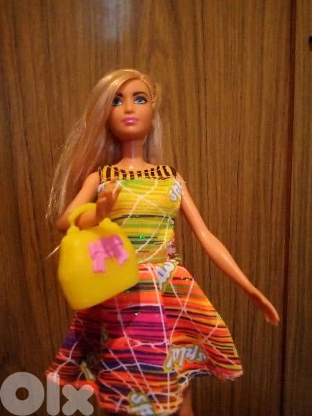 CANDY STRIPES FASHIONISTAS Mattel2016 Great doll+her Own Shoes+bag=24$ 1