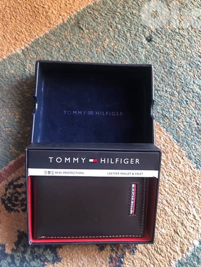 TOMMY HILFIGER WALLETS ORIGINAL New never used