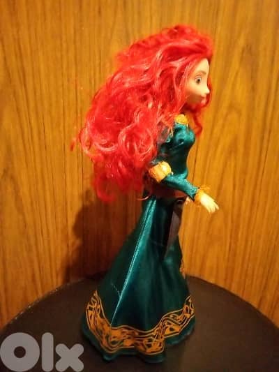 MERIDA -BRAVE DISNEY Pixar Great dressed doll. Articulated hands=25$
