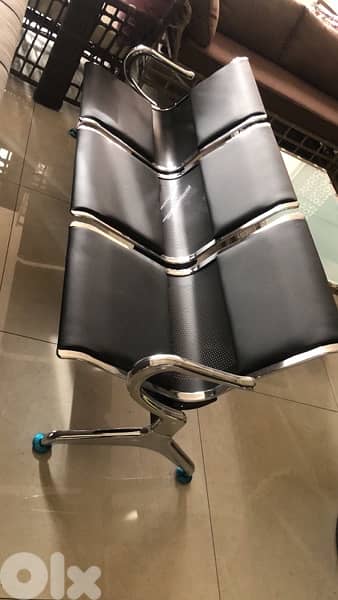 waiting bench 3s
