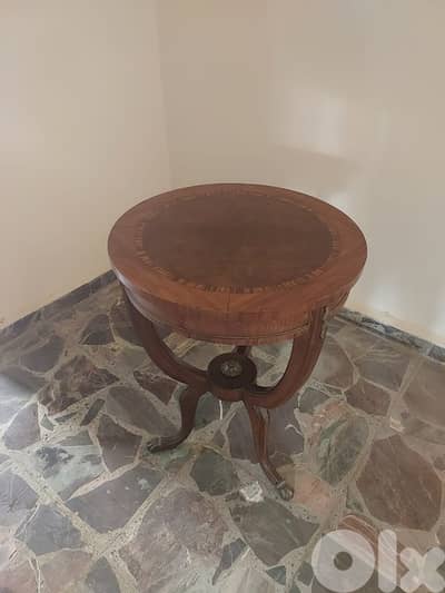 antique round table