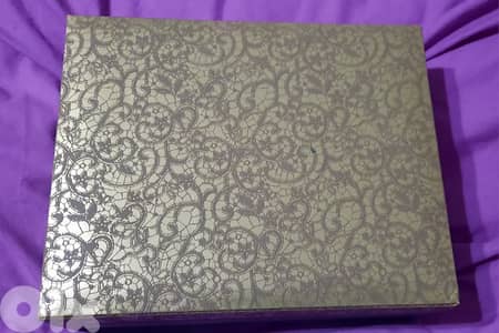 box for gifts. علبة