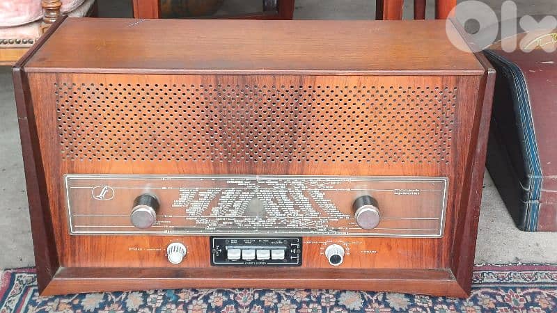 antique 8