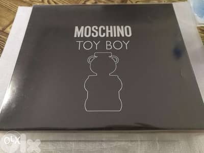 Moschino toyboy original