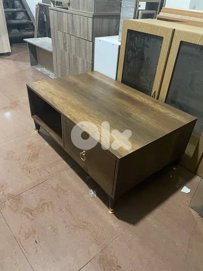 طاولة نص جديدة بافضل الاسعار من المعمل