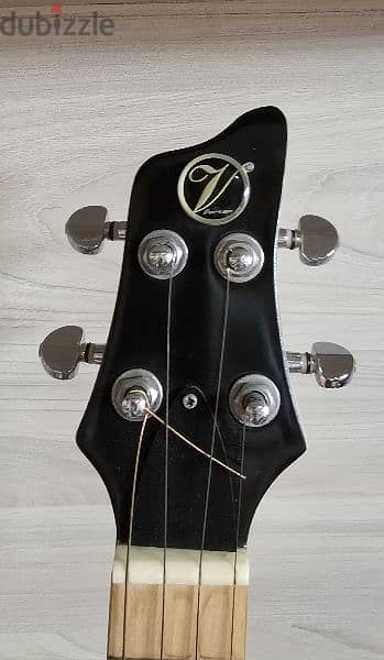 Electric Ukulele 1
