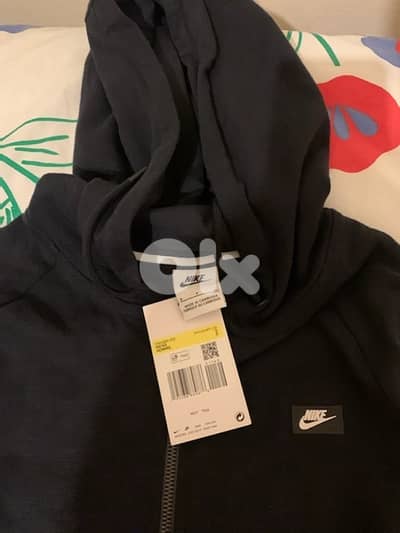 Nike sweater
