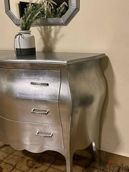 special design console + mirror 1