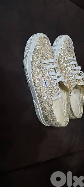 Shoes size 38