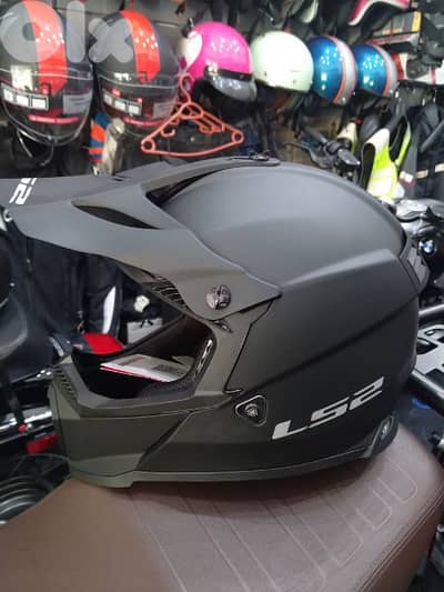 helmet Ls2 Fast evo size xL weight 1280 color matt black
