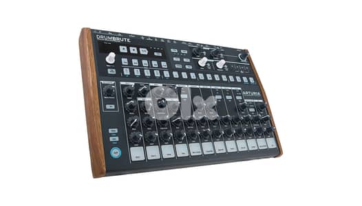 Arturia Drumbrute Analog Drum Machine