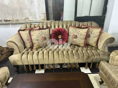 طقم كنبايات مصري خشب زان مع طاولة