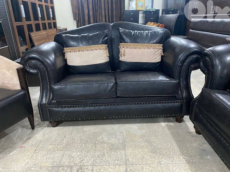 طقم كنبايات شغل توصاية خشب بوندي جلد اصلي 3