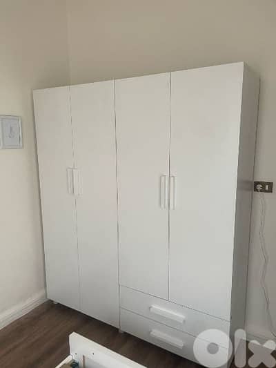 خزائن 4 درف جديدة (stander)