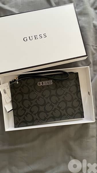 Guess Wristlet