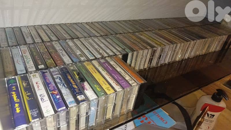 CDs DVDs VHS Cassettes 10