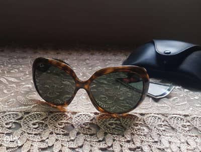 RAY-BAN