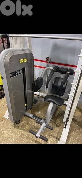 Abs crunch machine technogym original like new