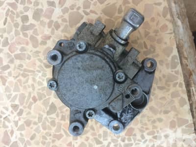 pump for Mercedes C300/2009