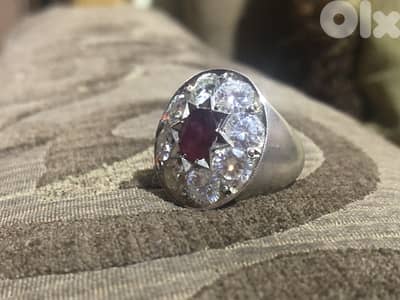 خاتم فضه و ٨ حجار موزانايت روسي لأصلي و حبت ياقوت فريقي  ring silver