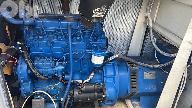 مولد كهرباء perkins 30 KVA 1