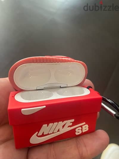 AirPods charging case apple AirPods Pro 2 / Nike SB