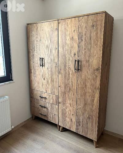 New 4 wardrobes high quality
