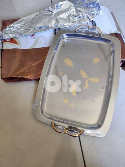 Serving tray