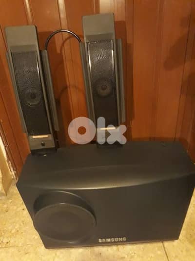 A rare vintage Samsung 2.1channels 150W 8ohms  still new made in Korea