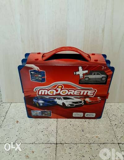 Majorette Carry Case.