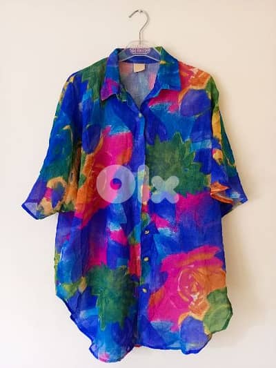 Dresses and tops multiple colours and sizes