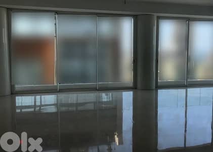 ACHRAFIEH PRIME + TERRACE , SEA VIEW (300SQ) 3 BEDROOMS , (AC-544)
