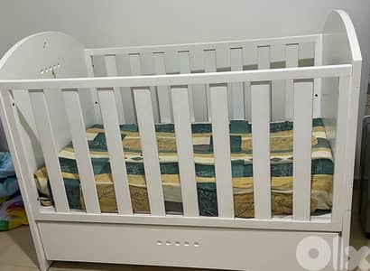baby crib wood
