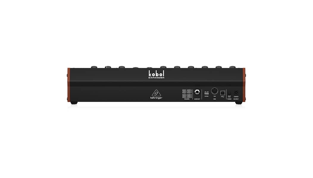 Behringer Kobol Expander Synthesizer 1