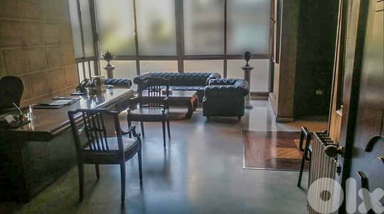 SPACIOUS OFFICE IN ACHRAFIEH WITH PARKING (180SQ) 4 ROOMS , (AC-931)