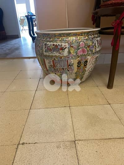 Chinese Art original signed Canton Porcelain aquarium
