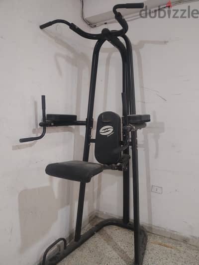Assisted chin dips used like new 250$