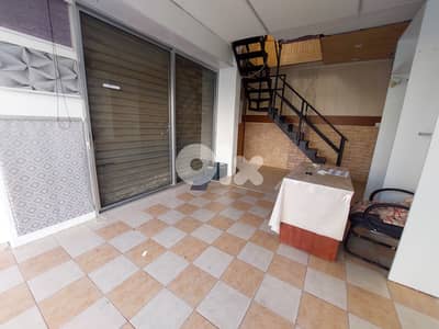 65 SQM Shop in Dekwaneh, Metn