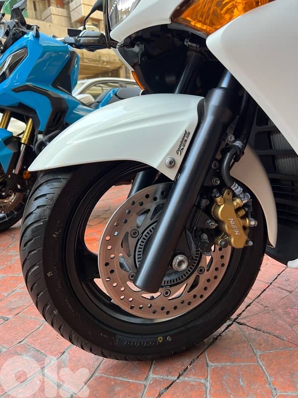 Honda Silverwing GT 400  cc Japanese معرض صك بيع 11
