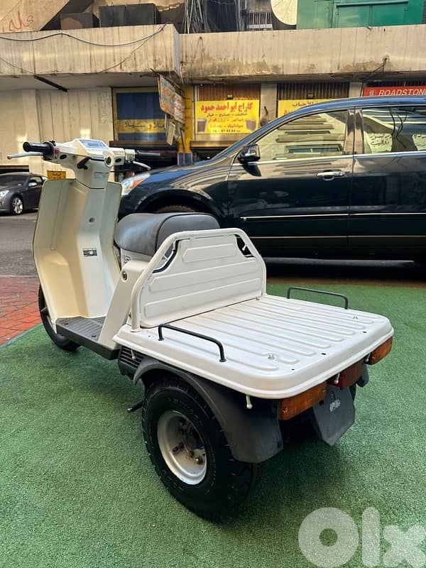 Honda GYRo Up three wheelers معرض صك بيع 3