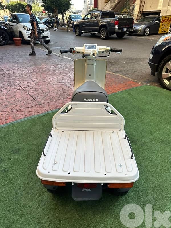 Honda GYRo Up three wheelers معرض صك بيع 4
