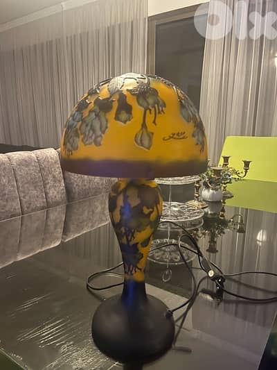 table lamp لمبادير انتيك ماركة galle الارتفاع 45cm السعر1000$ عدد (1)