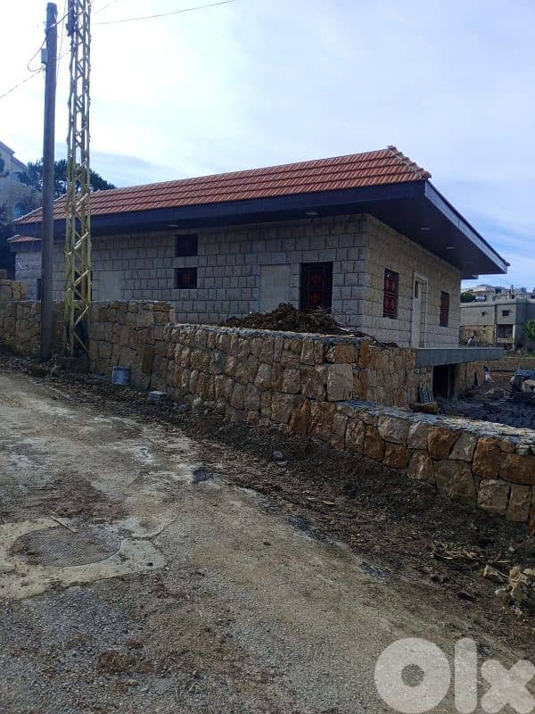 ارض مع بيت في الشوف نبع الصفا  للبيع land with house for sale in shouf 3