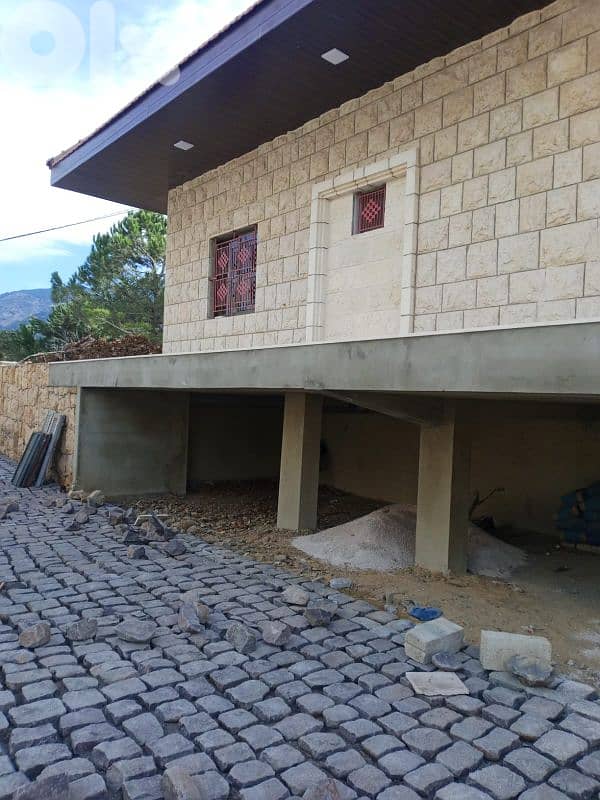 ارض مع بيت في الشوف نبع الصفا  للبيع land with house for sale in shouf 5