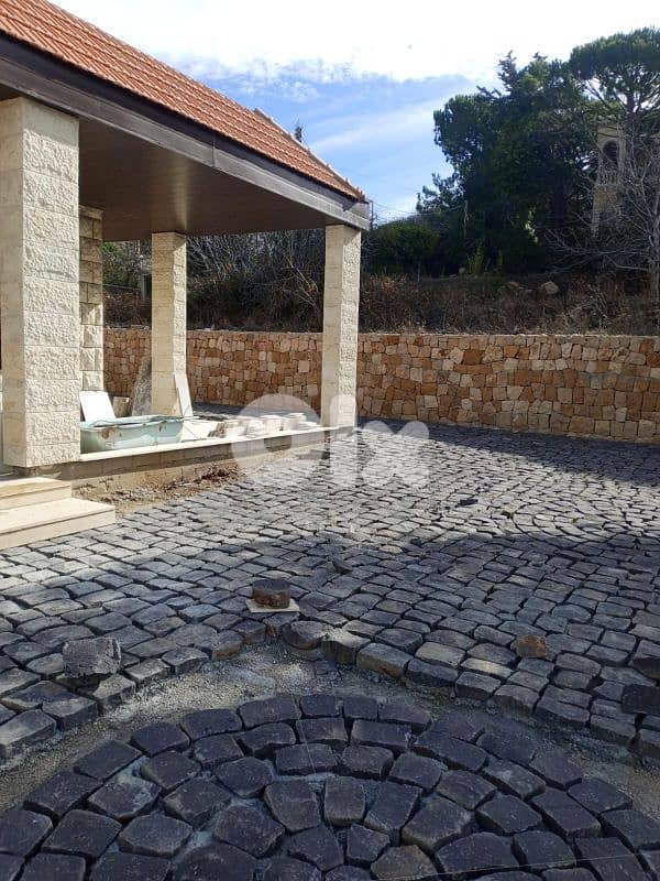 ارض مع بيت في الشوف نبع الصفا  للبيع land with house for sale in shouf 6