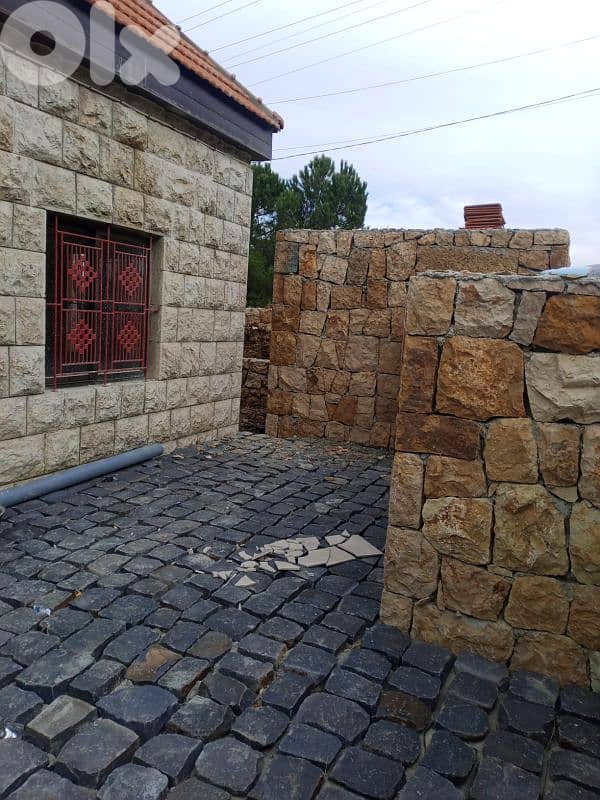 ارض مع بيت في الشوف نبع الصفا  للبيع land with house for sale in shouf 18