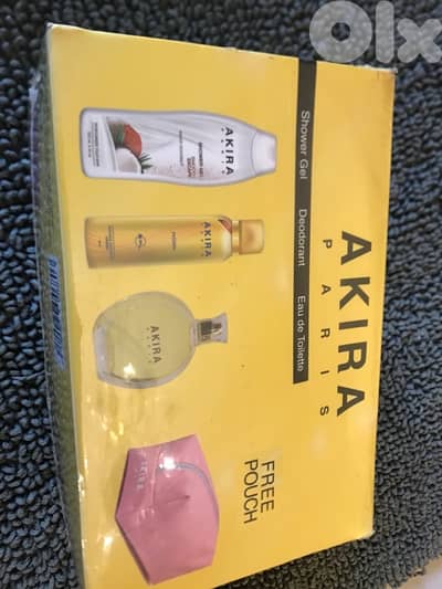 akira gift set